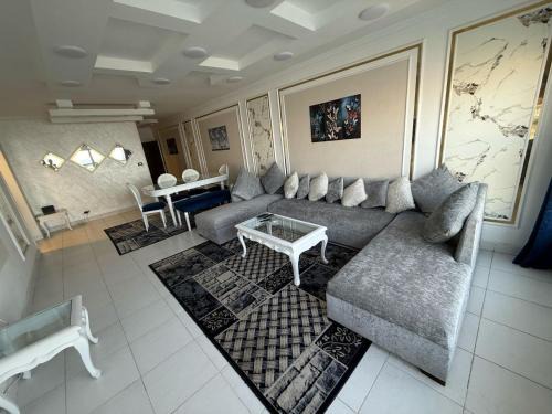 Ar-Raml 1 Apartment | Gleem sea view