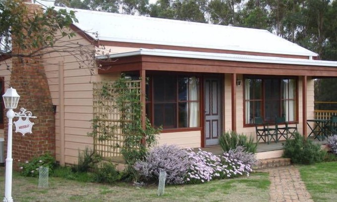 Pokolbin Cottage | Glen Ayr Cottages, Pokolbin NSW