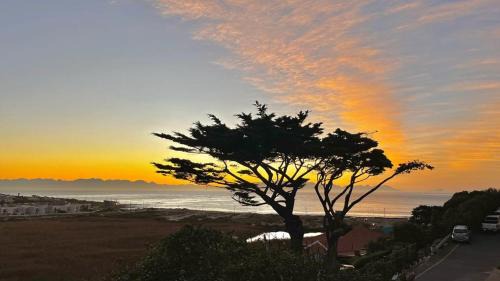 Glencairn Apartment | Glencairn Vista