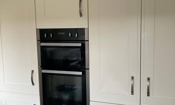 Mapperley House | Glendale house cosy family home