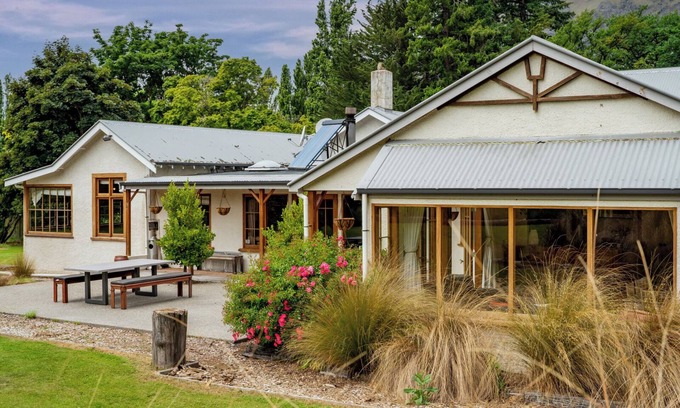 Wanaka House | Glendhu Station Homestead - Glendhu Bay Home