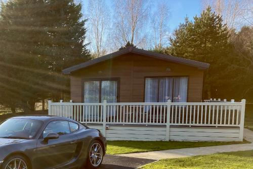 Allerthorpe House | Gleneagles Lodge with Hot Tub