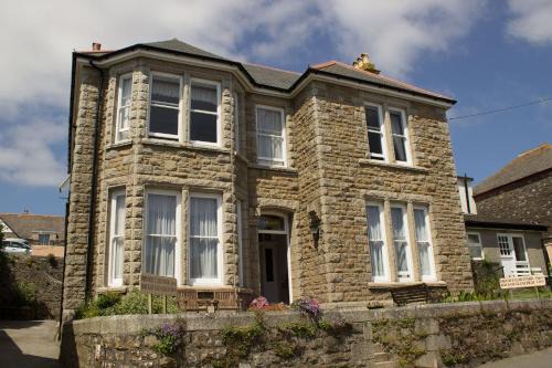 Marazion Bed & Breakfast | Glenleigh Bed and Breakfast