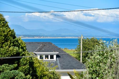 Llanbedrog House | Glenside