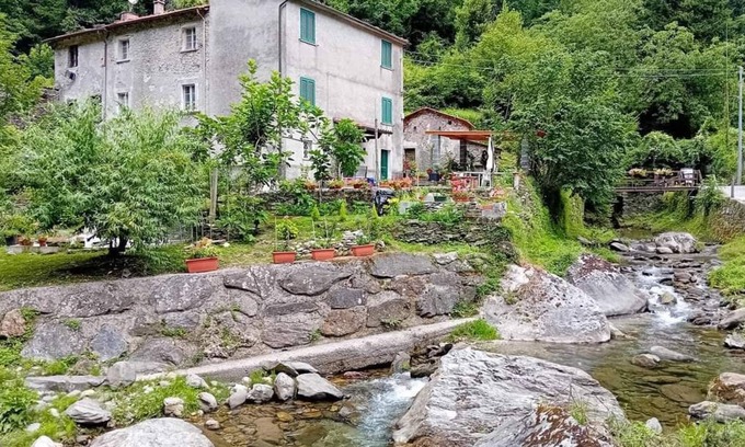 Stazzema House | Gli Orti di Mulina (the Apuan Alps with private parking and WiFi)