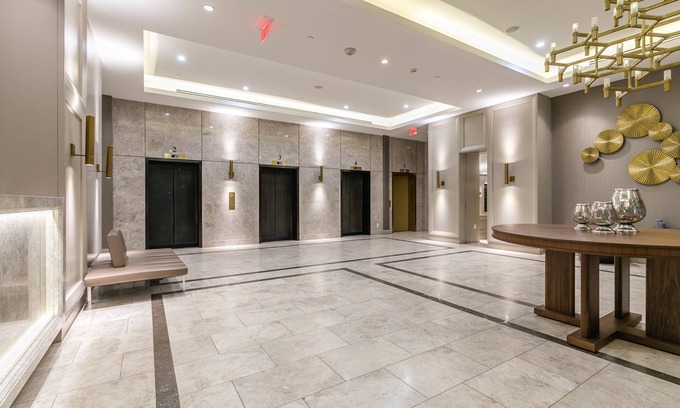 Bloor-Yorkville Apartment | GLOBALSTAY. Charming Yorkville Condos