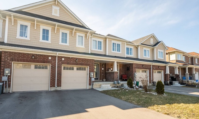 Thorold Apartment | GLOBALSTAY. New 3BR 2.5BA Townhouse, 19km to Niagara Jorney
