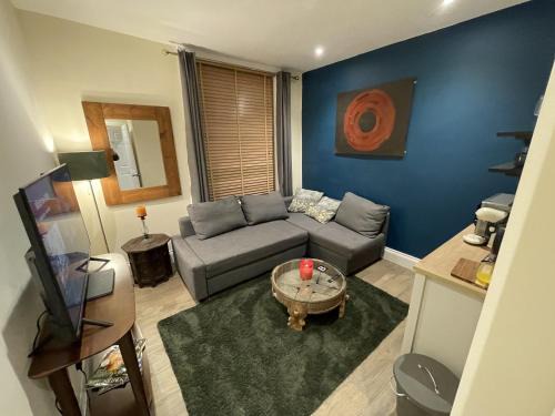 Glastonbury Apartment | Globe Apartments