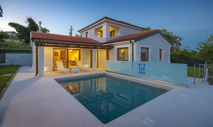 Nova Vas Villa | Gloria Vita - villa with private pool and indoor jacuzzi