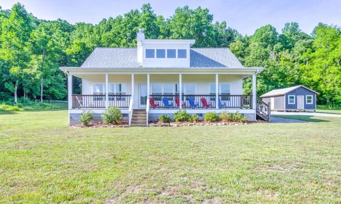 Wildwood House | Go with the Flow on Lookout Creek!