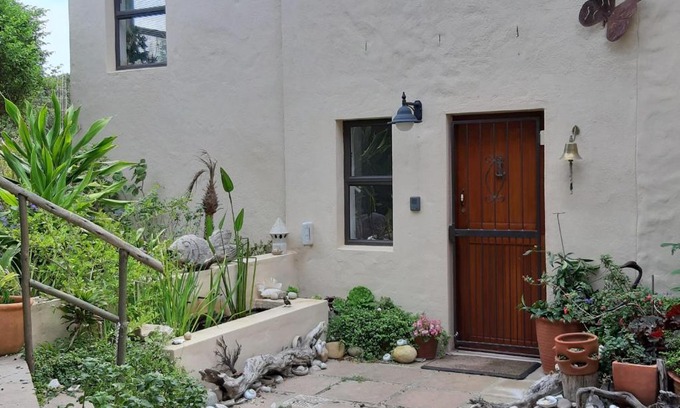 Pringle Bay Apartment | Gogo's garden apartment