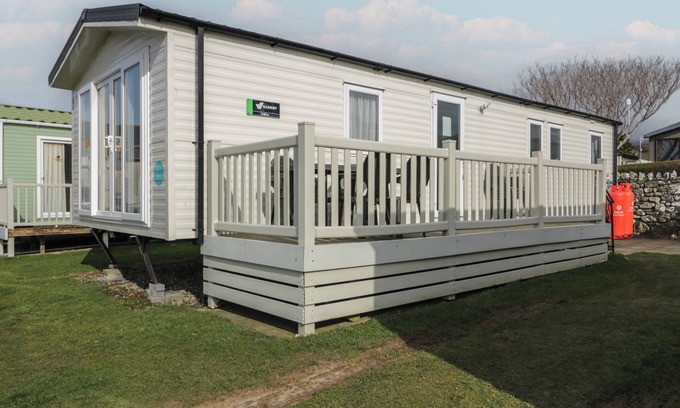 Talybont Cottage | GOLD CARAVAN (203), family friendly, with a garden in Dyffryn Ardudwy