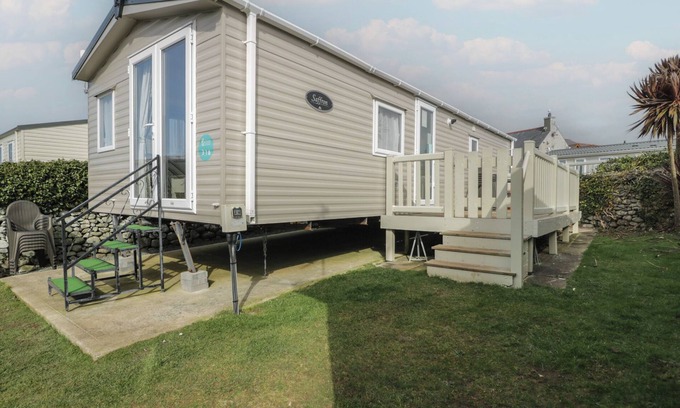 Talybont Cottage | GOLD CARAVAN (316), family friendly, with a garden in Dyffryn Ardudwy