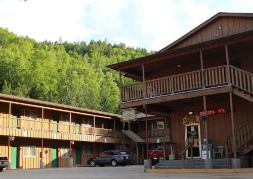 Deadwood Hotel | Gold Country Inn