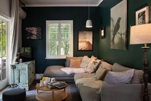 Hepburn House | Gold Finch - stunningly designed, dog-friendly