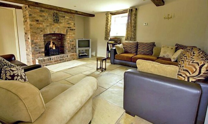 Meerbrook Cottage | Goldcrest
