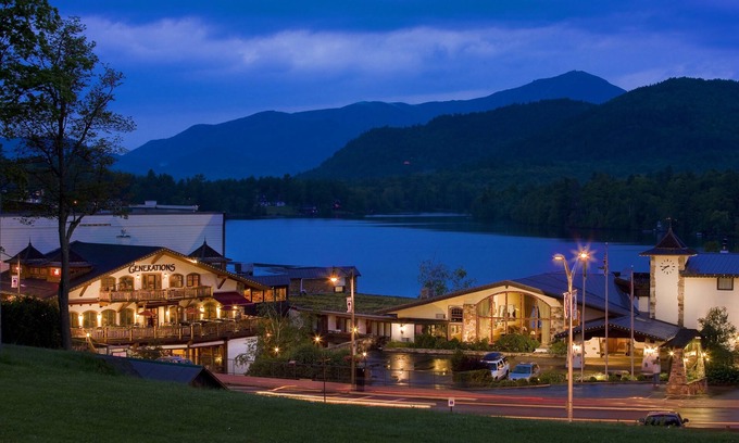 Lake Placid Hotel | Golden Arrow Lakeside Resort