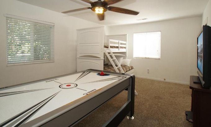 Big Bear City House | Golden Bear