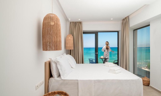 Stalida Hotel | Golden Bee Lifestyle