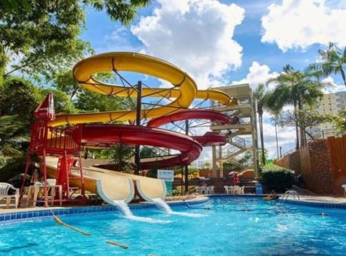 Caldas Novas Apartment | Golden Dolphin Grand Hotel - Apt 2 quartos - Comporta até 7 hospedes mais uma criança de até 5 anos - com Netflix