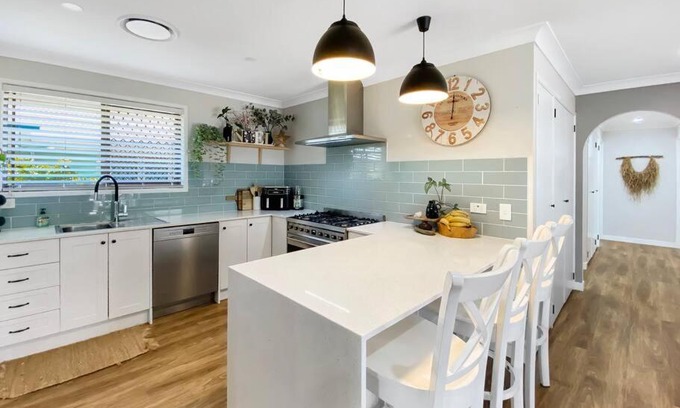 Golden Beach House | Golden Getaway 3 Bedroom Home in Golden Beach