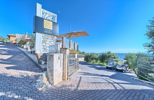 Jezera House | Golden Haven Luxe Bungalow Resort