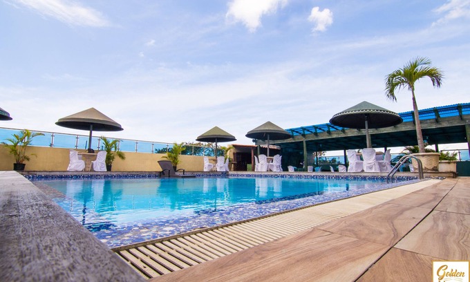 Santo Domingo Hotel | Golden House Hotel & Restaurant