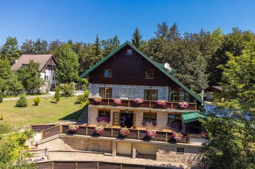 Mukinje House | Golden Lakes Rooms