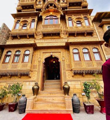 Amar Sagar Pol Hotel | Golden Marigold Hotel
