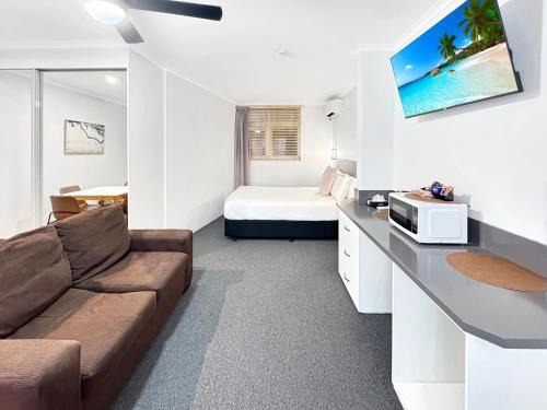 Forster Hotel | Golden Sands Motor Inn