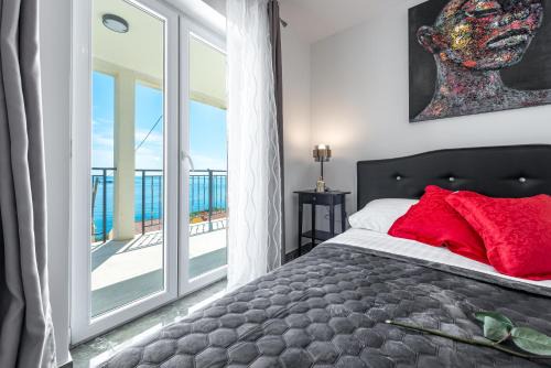 Zupa dubrovacka Apartment | Golden SeaView Holiday Home