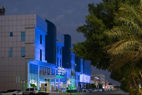 Buraydah Hotel | Golden Tulip Hotel Buraidah Al Qassim