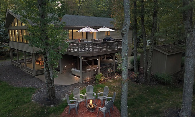 Paupackan Lake House | Golf Course Getaway: XL Cabin w/Hot Tub, Pools, Beaches, Game Room, King Bed