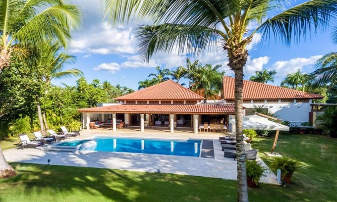 Casa de Campo Villa | Golf Front Top Rated Villa 5BR with Pool, Jacuzzi, Cook & Maid, 2 Golf Carts