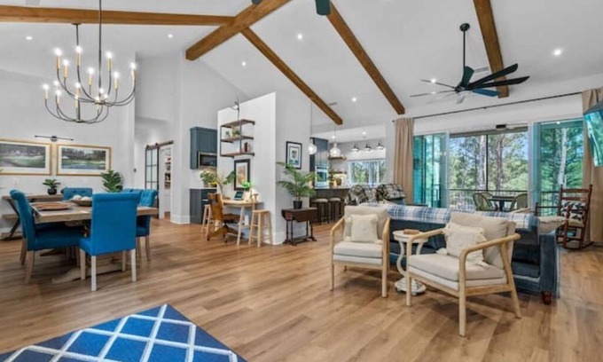 Hot Springs Village House | Golf Front, Putting Green, Tree Top Views