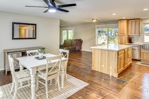 East Port Orchard House | Golf, Hike, Dine and Relax Home in Port Orchard