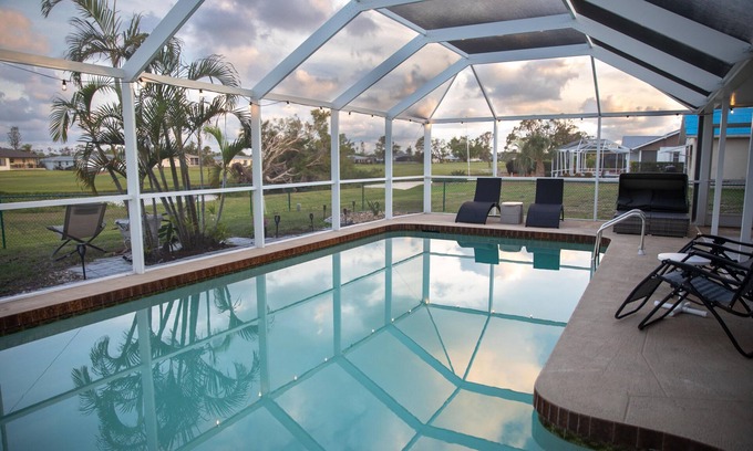 Oakland Hills House | Golf lovers serene escape - Cozy 3 bed/2 bath, and close to the beach