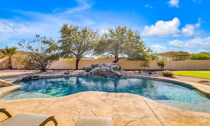 Maricopa County House | Golf, Swim, Relax! 4 Bdrm w Pool & Putting Green!