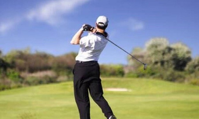South Scottsdale Resort | Golf though foothills of Pinnacle Peak !