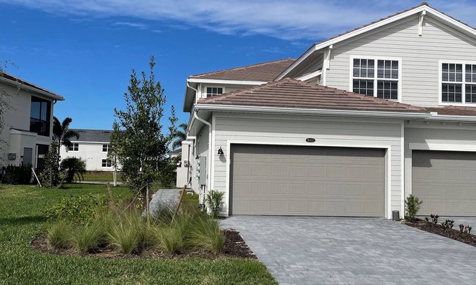 Immokalee Condo | Golfers Dream-No traffic, No drama, No worries