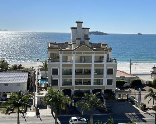 Ingleses Sul Apartment | Golfinhos Apart hotel - apto térreo na praia com café da manhã!