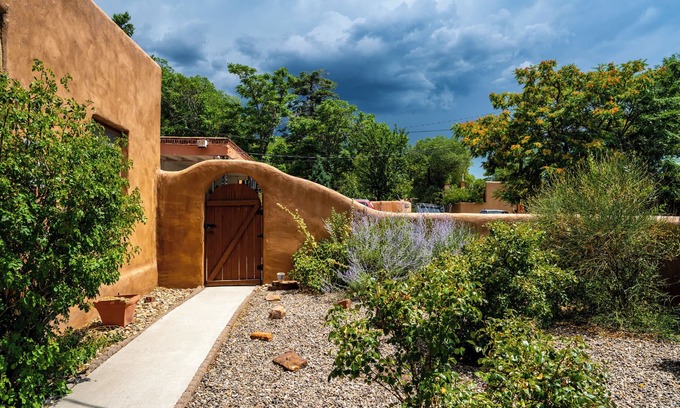 South Capitol House | Gomez Gardens