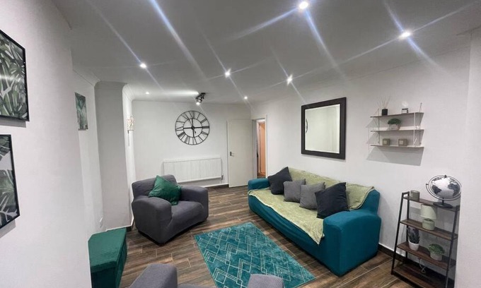Old Windsor House | Good priced Single Bed Room In Windsor