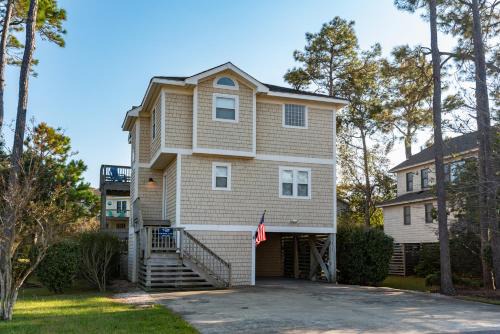 Corolla Light House | Good Sun-Sations