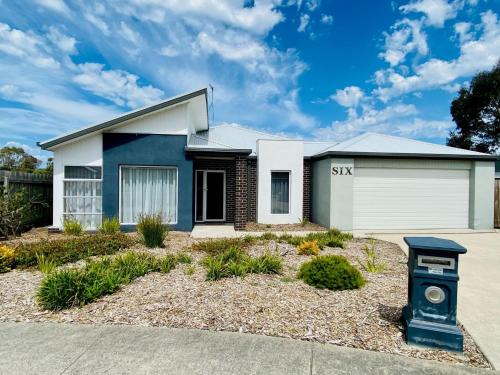 Inverloch House | Goodenia Vibes