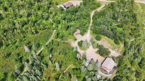 Two Harbors Apartment | Gooseberry Trailside Suites