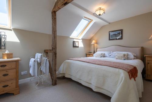 Picklescott House | Gooseyard at Middle Farm and Cottages