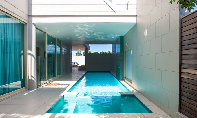 Clovelly House | Gordons Bay Vista ISYD