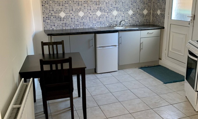 Upper Edmonton Apartment | Gorgeous 1 bedroom studio flat with garden