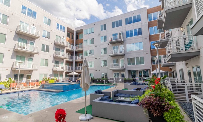 Grandview Heights Apartment | Gorgeous 2 Bed 2 Bath Apartment